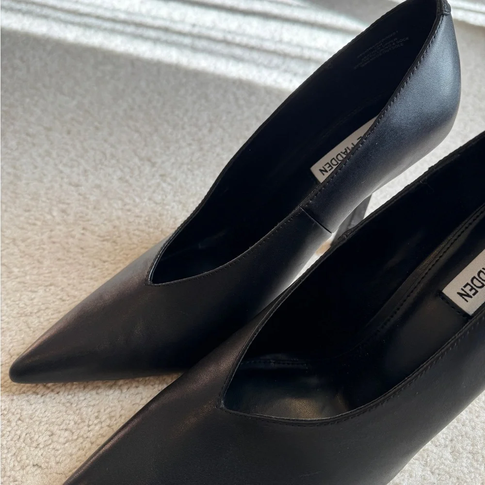 Steve Madden Sedona Pointed Toe Pump | Black Heels size 10 - Picture 2 of 13